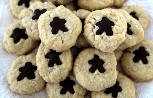 2020 Birthday Biscuits