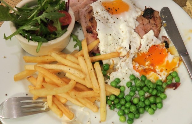 Ham, Egg & Chips
